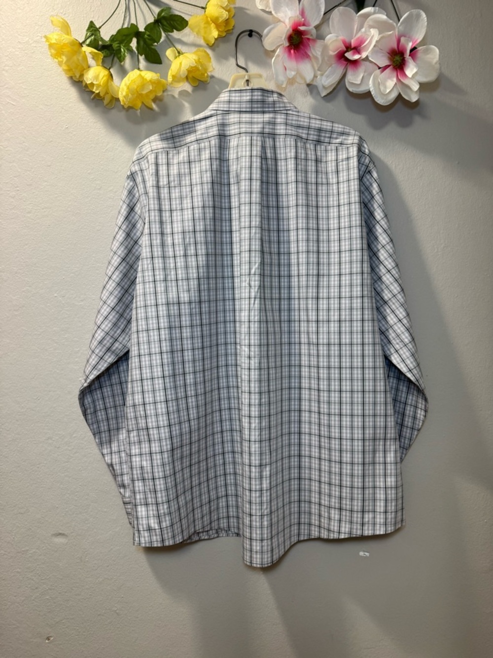 Eddie Bauer White and Blue Plaid Long-Sleeve Button-Up Shirt - Picture 5 of 14